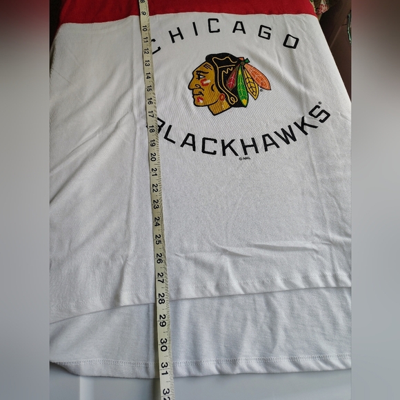 NHL Chicago Blackhawks Red and White T-Shirt Women's Plus size 3XL. - Picture 6 of 11